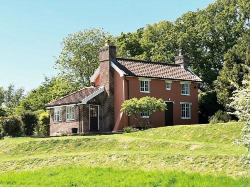 Badingham House | Brick Kiln Holdings by The Suffolk Cottage Collection