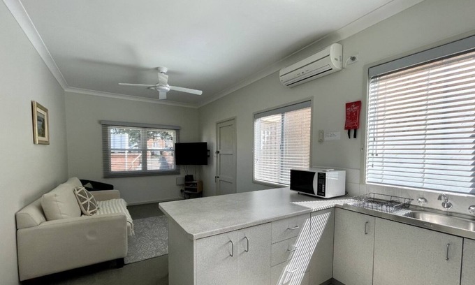 Nowra House | Bridge Cottage Nowra