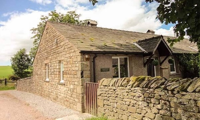 Fourstones Near Bentham Cottage | BRIDLEWAY COTTAGE, romantic, with open fire in Tatham