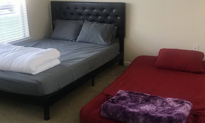 Bal Bay House | Bright 1bedroom — very convenient location!