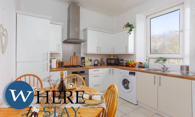 Galashiels Apartment | Bright 2bed Apartment in Galashiels City Centre