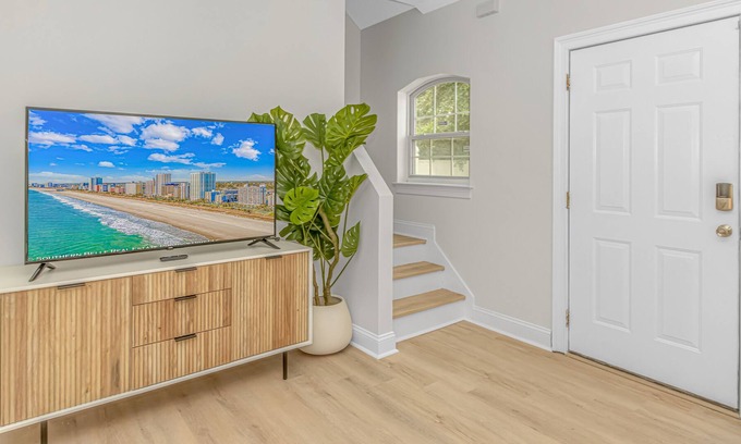 Myrtle Beach Villa | Bright 4BR Beach Home, Walk to Shore, Near It All