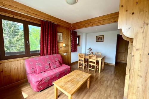 Combloux Apartment | Bright 50 m cocoon with balcony in Combloux