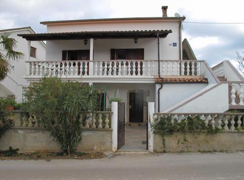 Skrbcici Apartment | Bright and Modern: Fully Furnished Krk Apartments with Private Parking