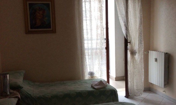 San Giuliano Milanese Apartment | Bright apartment 5 km from the center of Milan