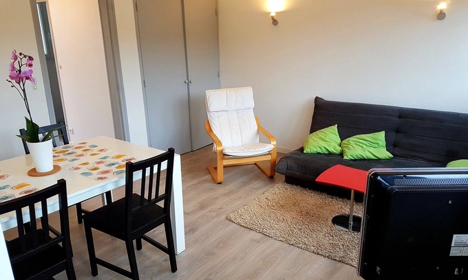 Louviers Apartment | Bright apartment near downtown - renewed appartment near to city center