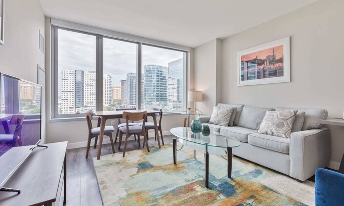 Seaport District Apartment | Bright Apt Downtown with Gym