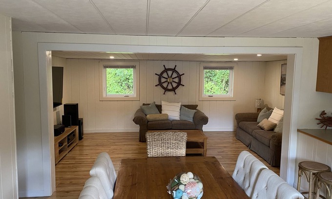 Clarksville Cottage | Bright & Beachy 3 Bedroom Home in Quiet Beach Town, sleeps 10+