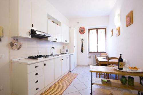 Colle di Val d'Elsa Apartment | Bright central apartment
