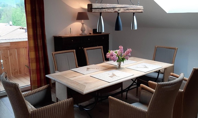 Hausham Apartment | Bright, comfortable and tastefully furnished DG apartment with south-facing balcony