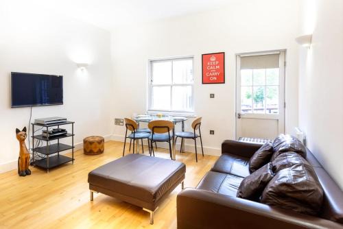 Angel Apartment | Bright & Comfortable Angel Apartment