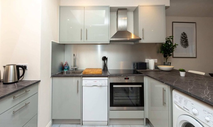 Herne Hill Cottage | Bright & Contemporary 1bedroom Annexe - Herne Hill!