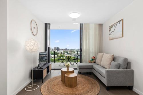 Kelvin Grove Apartment | Bright Cozy 1BR Parking&pool&gym ZEST 1405