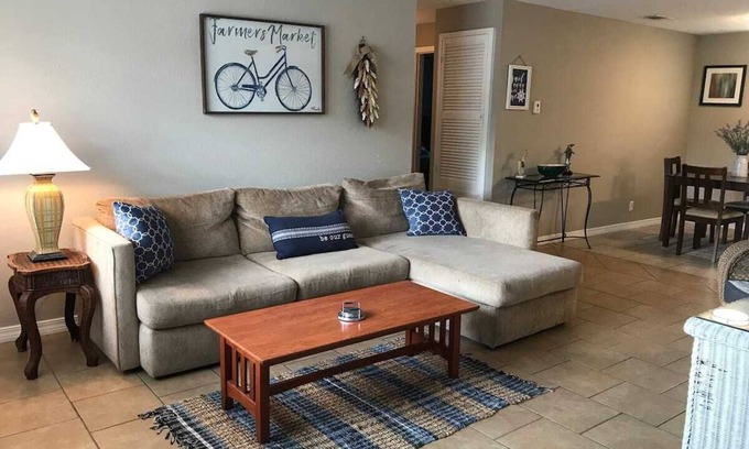 Pascagoula Apartment | Bright, Cozy and Blocks to Beach 2 Bedroom!