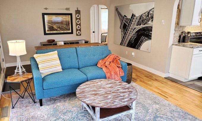 Salem House | Bright & Cozy City Center Home w/Covered Patio