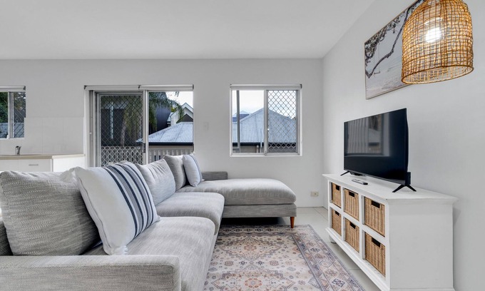 Paddington Apartment | Bright Inner-City 1-Bed, 10 Minutes From CBD
