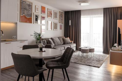 Kaunas Apartment | Bright Kaunas apartment with Castle view