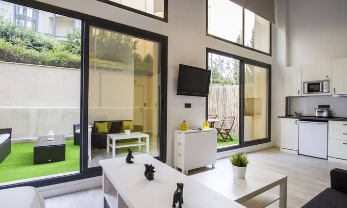 Simancas Apartment | Bright loft with chill out 15min from the center