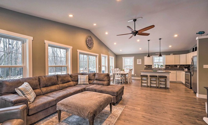 Ludington House | Bright Ludington Home < 1 Mi to Hamlin Lake