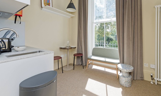 Camden Town with Primrose Hill Apartment | Bright Mezzanine Apartment Near Camden Lock