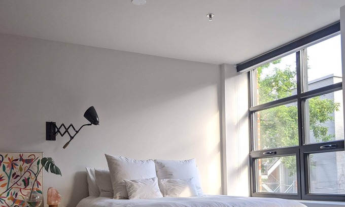 Mile-Ex Condo | Bright Mile Ex Loft