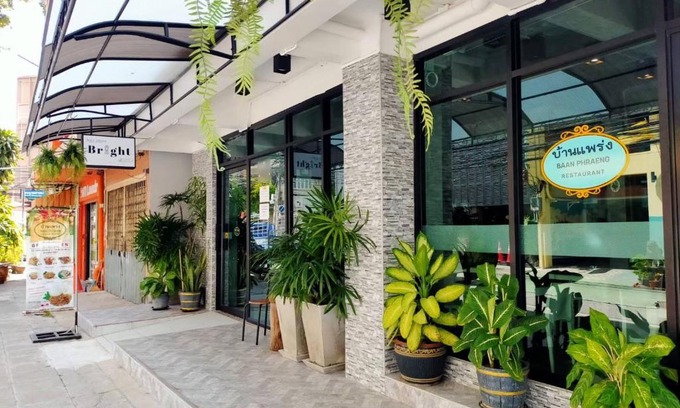 San Chao Pho Suea House | Bright Minitel