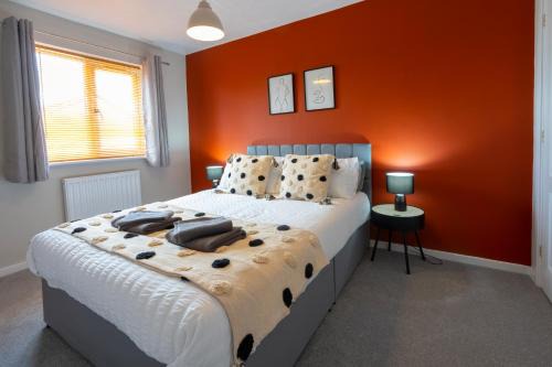 Stafford Apartment | Bright & modern 4 bedroom townhouse