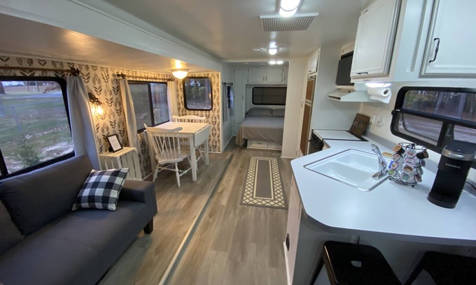 York House | Bright Side Inn