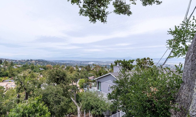 Farm Hills Apartment | Bright, Spacious Studio, High Ceilings
