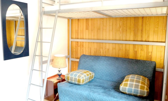 Les Almes Apartment | Bright studio near the slopes with WIFI
