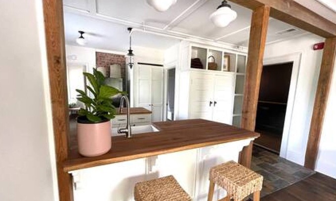 Morganton Apartment | Bright, Top floor downtown apartment with balcony