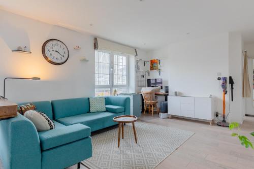 Oval Apartment | Bright Well Located 2BD Flat South East London