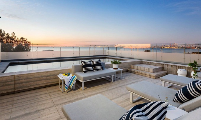Brighton House | Brighton Deluxe, Brighton