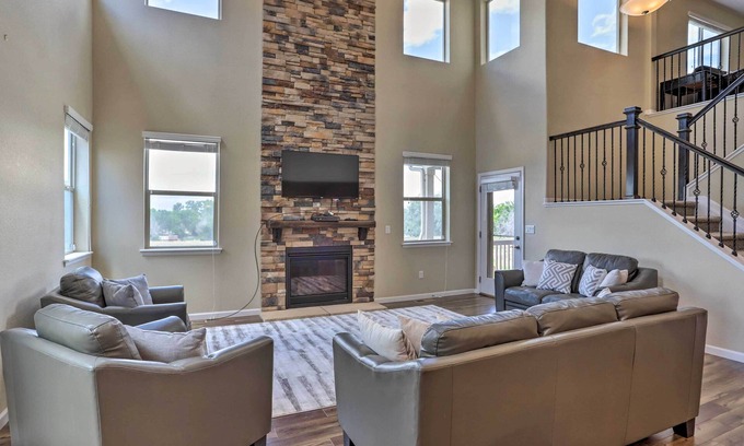 Brighton House | Brighton Family Home ~ 20 Mi to Dtwn Denver!