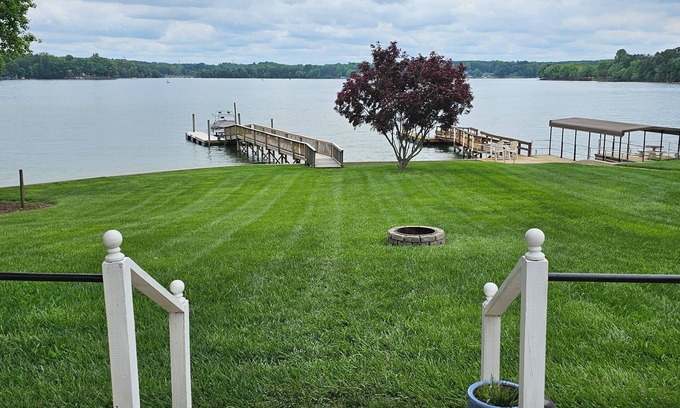 Lake Norman of Catawba House | Bring your boat! Anchors Away- LKN lakefront w great views. Private Dock/Kayaks