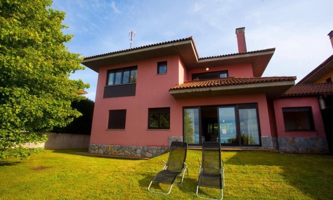 Caravia Villa | Brisas de Caravia