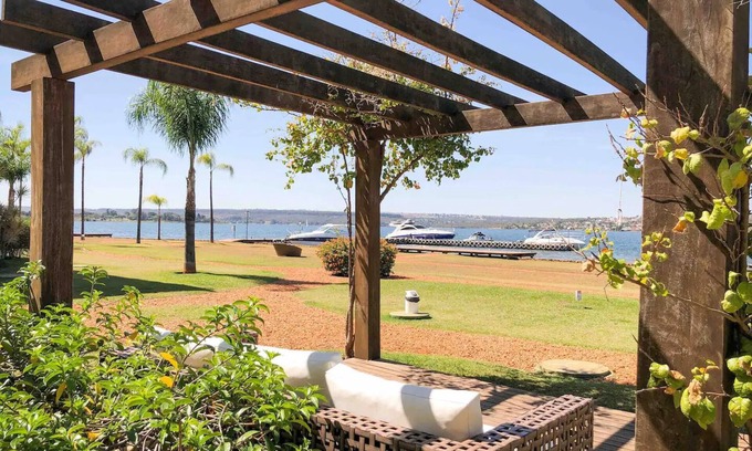 Brasilia RV Rental | Brisas do Lago : Condomínio Resort Beira Lago uma Hospedagem Única!