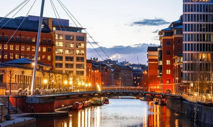 Bristol City Centre Apartment | Bristol City Centre - 2 Bedroom Apartment - Marsh House