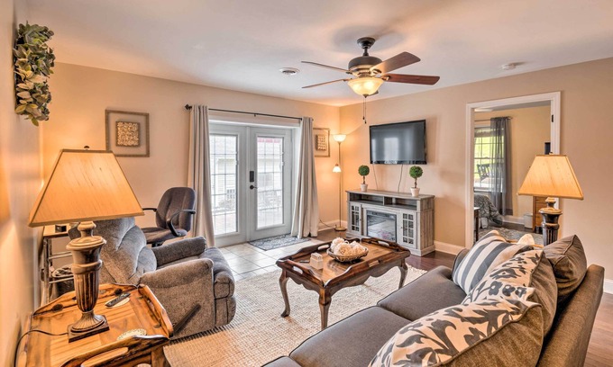Bristol House | Bristol Escape w/Patio, 2 Mi to Downtown!