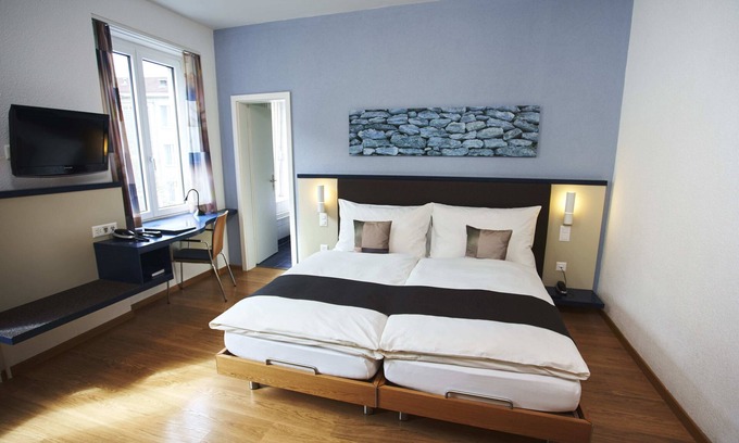 Center Hotel | Bristol Hotel