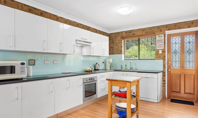 Carrickalinga House | Broadbeach Retreat - 32 Broadbeach Drive
