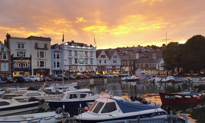 Dartmouth Cottage | Broadstone Boathouse