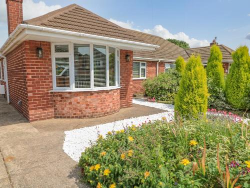 Lincoln House | Broadway Cottage