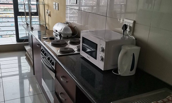 Braamfontein Apartment | Broadway flats Braamfontain