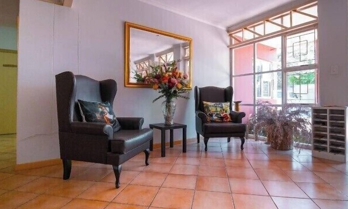 Eikenbosch House | Broadway Guesthouse