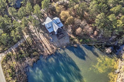 Hochatown House | Broken Bow Cabin with Hot Tub and Game Room!