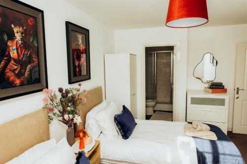 Bromley Common and Keston Apartment | Bromley Stylish Modern Escape 2 Bed Apartment