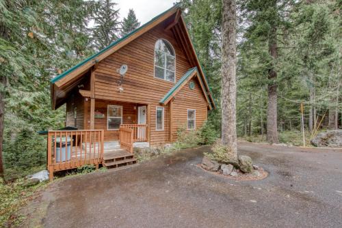 Government Camp House | Brooke and Dan's Retreat -3 bedroom home plus a 2 bedroom apartment