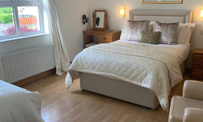 Magherafelt House | Brooke Lodge Guesthouse