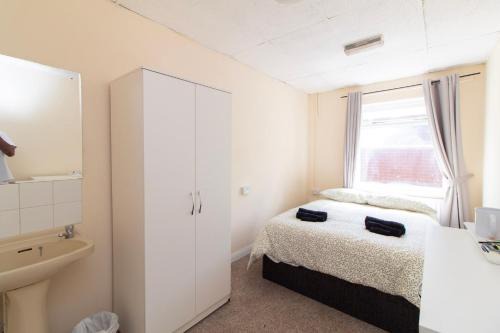 Portswood House | Brookvale Guest House Room 4